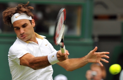 Roger Federer sporting his new look at the Wimbledon